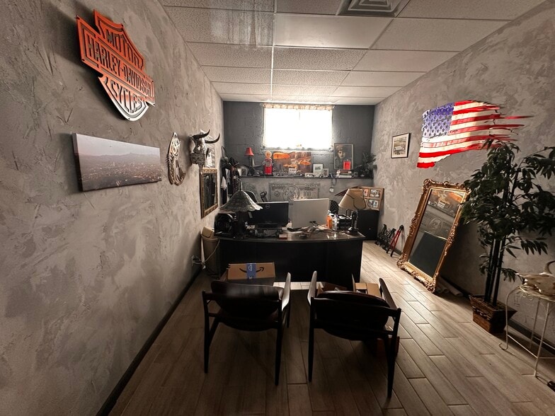 More Photos Of 1525 Magoffin Ave, El Paso Warehouse For Sale