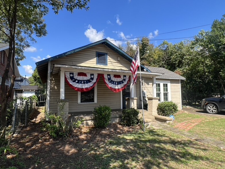 Primary Photo Of 629 Scott St, Montgomery Office Residential For Sale