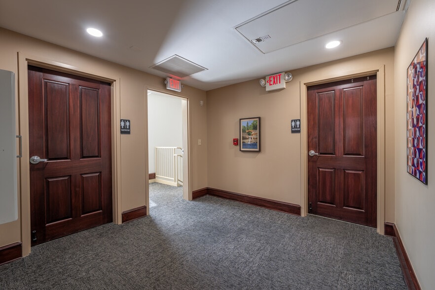 More Photos Of 55-65 W Bridge St, Dublin Storefront Retail Office For Sale
