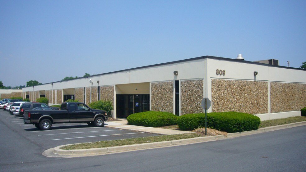 More Photos Of 809 Barkwood Ct, Linthicum Flex For Lease