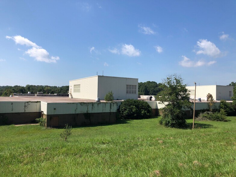 More Photos Of 655 Old Greenville Hwy, Spartanburg Warehouse For Lease