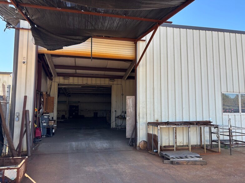 More Photos Of 4181 Magnolia St, Pearland Manufacturing For Lease
