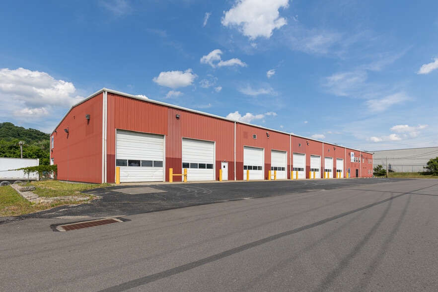 Primary Photo Of 17 Ferry St, Leetsdale Warehouse For Lease