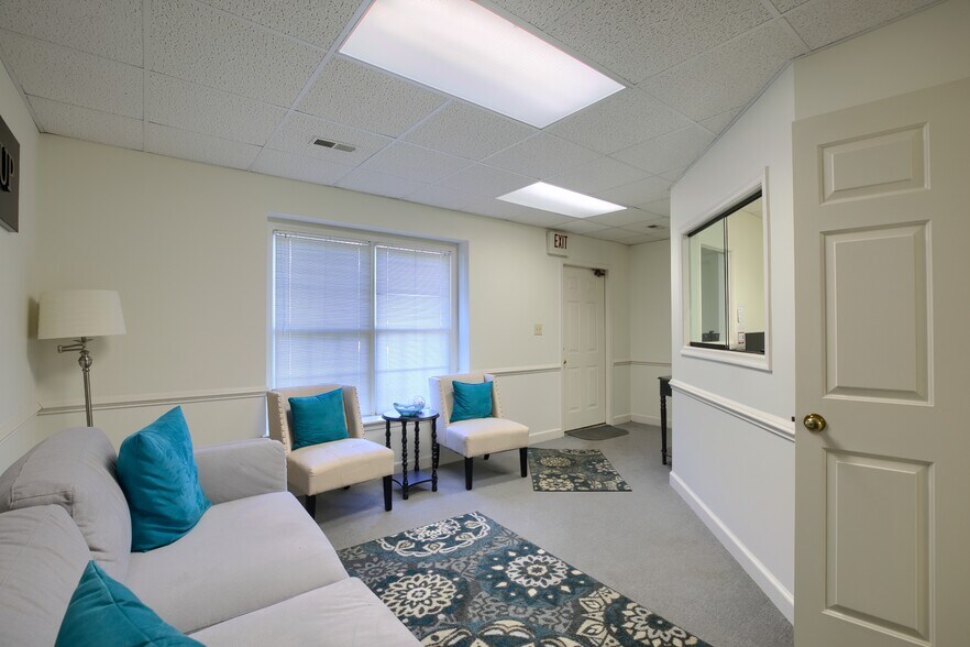 More Photos Of 7188-7196 Chapman Dr, Hayes Office For Sale