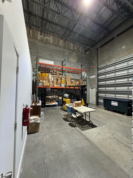 More Photos Of 1325 NW 98th Ct, Doral Warehouse For Sale