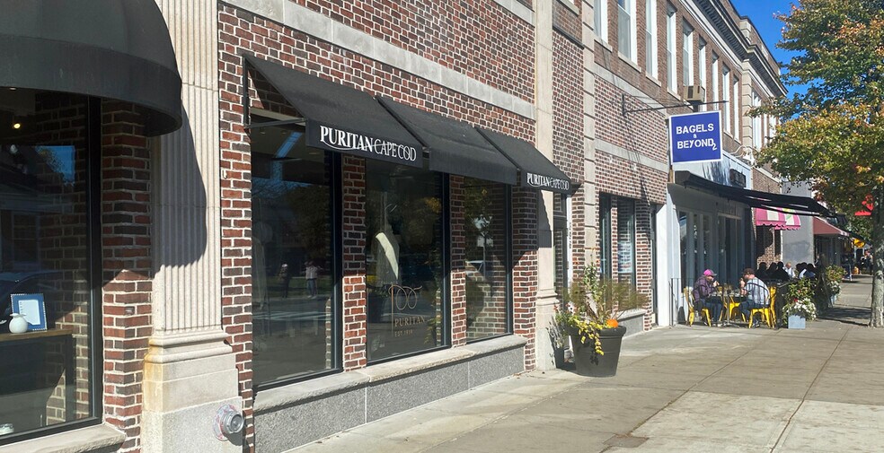 Primary Photo Of 390-408 Main St, Hyannis General Retail For Lease