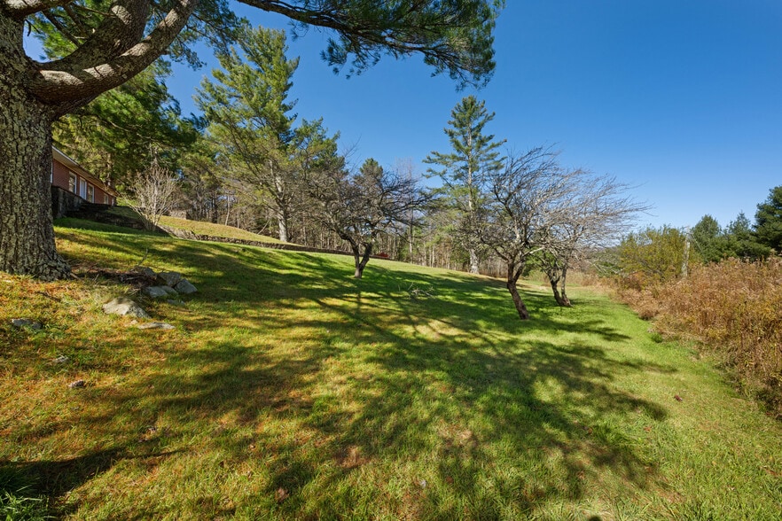 More Photos Of 986 Ransom St, Blowing Rock Hotel For Sale