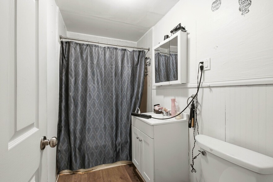 More Photos Of 73 Welles St S, Wilkes-Barre Apartments For Sale