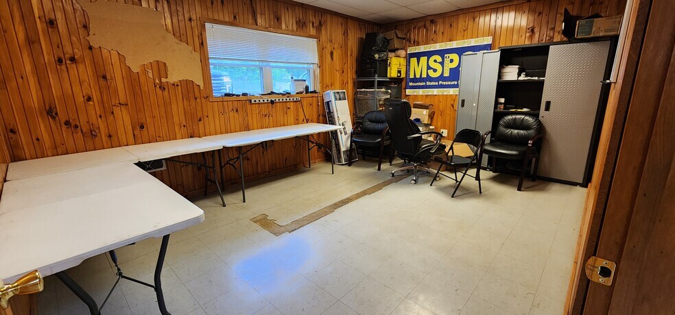 More Photos Of 736 Front St, Fredericktown Warehouse For Sale