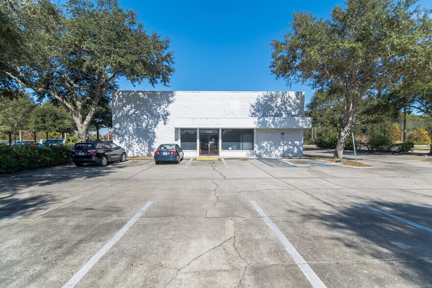 11273 E COLONIAL DR  