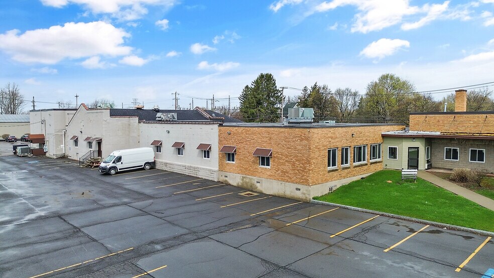 More Photos Of 34 Wright Ave, Auburn Truck Terminal For Sale