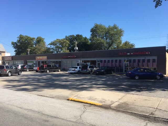 Primary Photo Of 611-625 Wentworth Ave, Calumet City General Retail For Sale