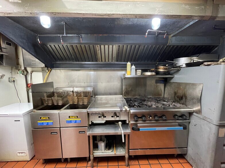 More Photos Of 732-734 Brookline Blvd, Pittsburgh Storefront Retail Residential For Sale