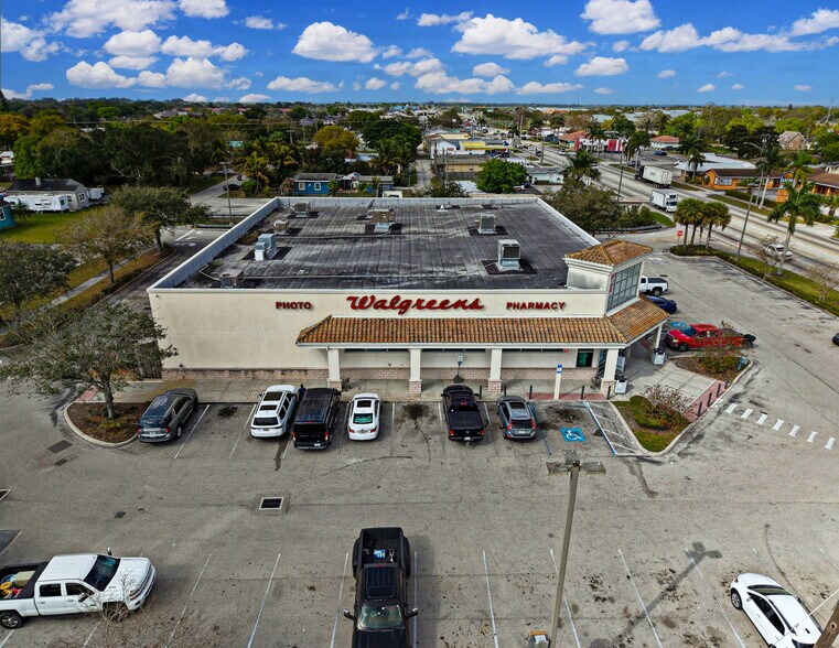 More Photos Of 300 W Sugarland Hwy, Clewiston General Retail For Sale