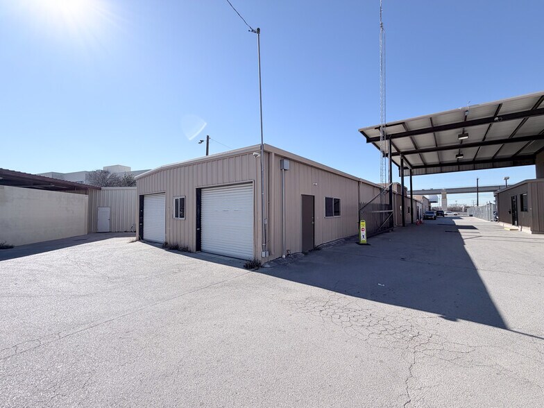 More Photos Of 9600 N I-35, San Antonio Industrial For Lease