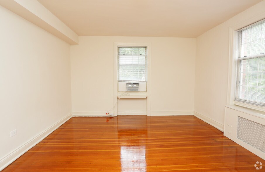 More Photos Of 3000 Connecticut Ave NW, Washington Apartments For Lease