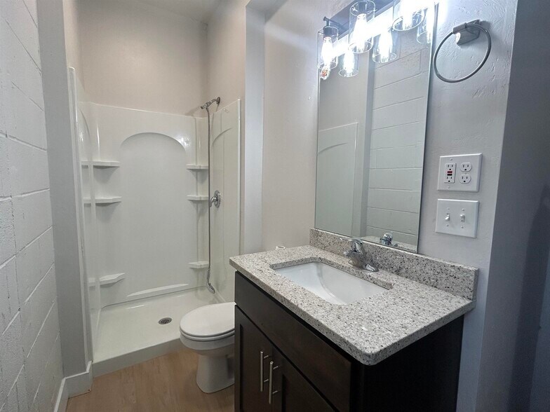 More Photos Of 612 N Arthur Ave, Pocatello Apartments For Sale