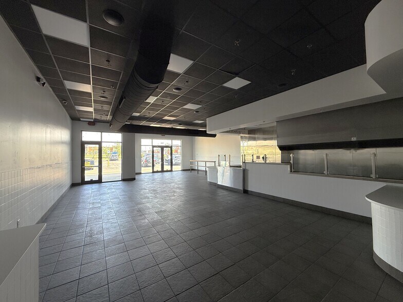 More Photos Of 3450 Dodge St, Dubuque Freestanding For Lease