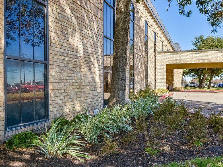 More Photos Of 2301 S Clear Creek Rd, Killeen Medical For Lease