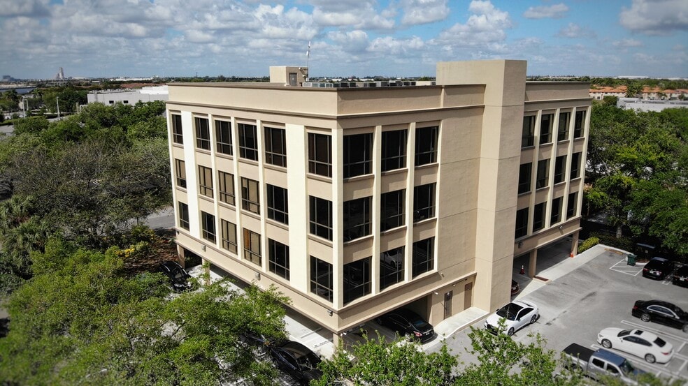 More Photos Of 14125 NW 80th Ave, Miami Lakes Office For Sale