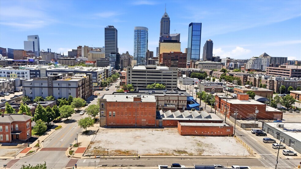 More Photos Of 536 E Market St, Indianapolis Office For Sale