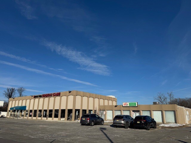 More Photos Of 620 Route 23, Pequannock Freestanding For Lease