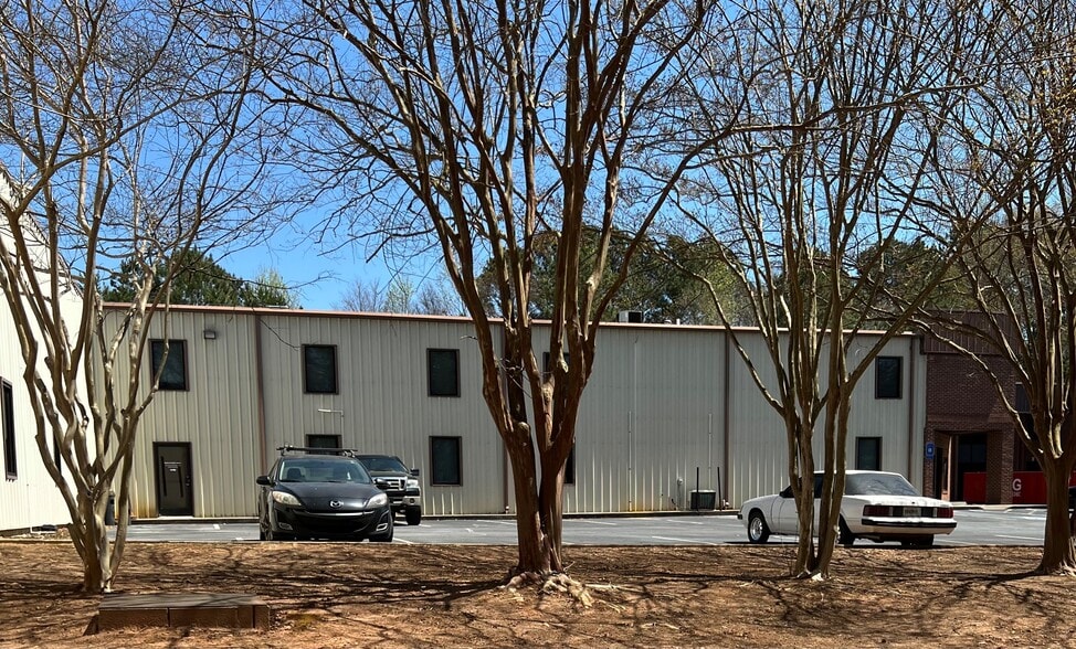More Photos Of 1394 Broadway Ave, Braselton Warehouse For Sale