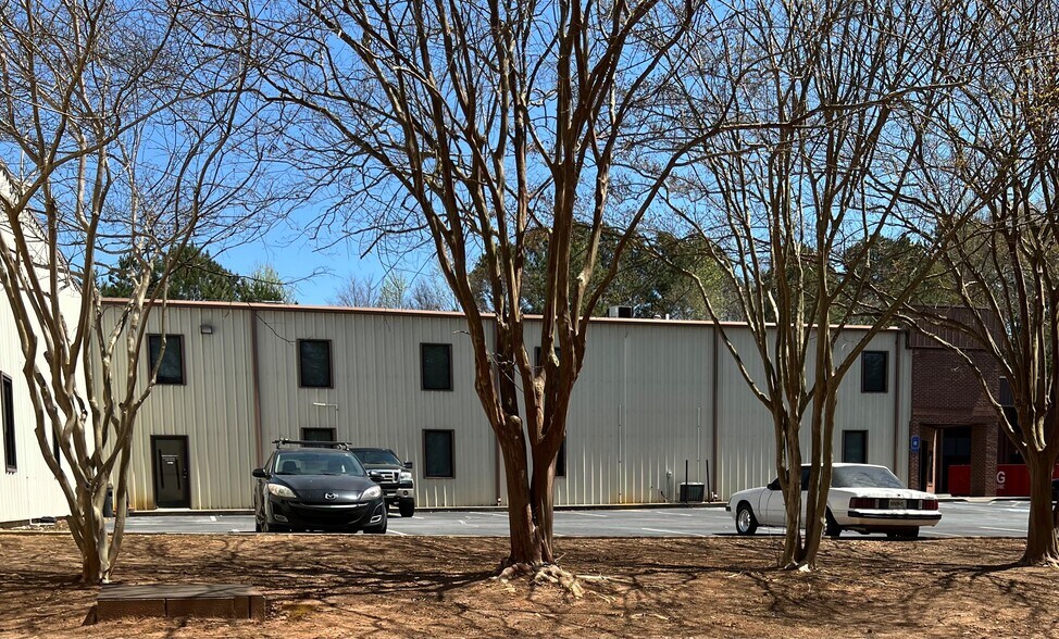 More Photos Of 1394 Broadway Ave, Braselton Warehouse For Sale
