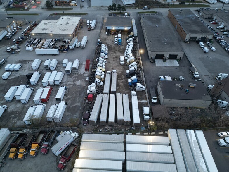 More Photos Of 1801 Shawson Dr, Mississauga Warehouse For Sale