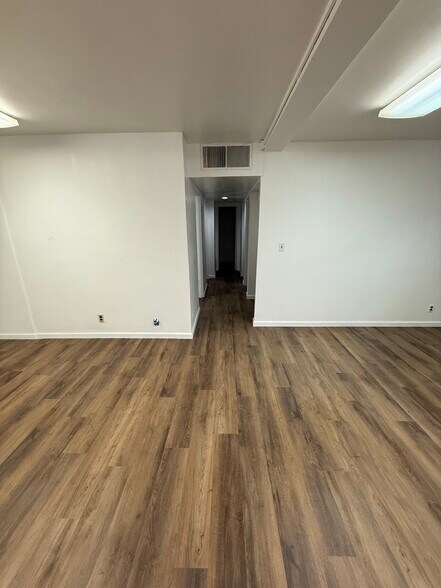 More Photos Of 11354 Burbank Blvd, North Hollywood Loft Creative Space For Lease