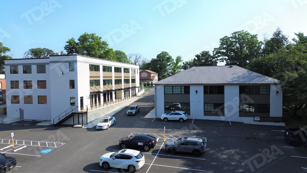 More Photos Of 515 E Joppa Rd, Towson Unknown For Lease