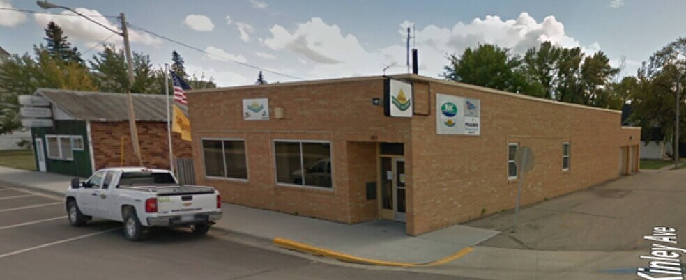 More Photos Of 102 McKinley ave, Shelly Office For Sale