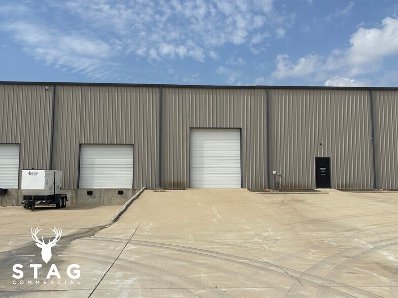 More Photos Of 1635 N FM 156, Ponder Unknown For Lease