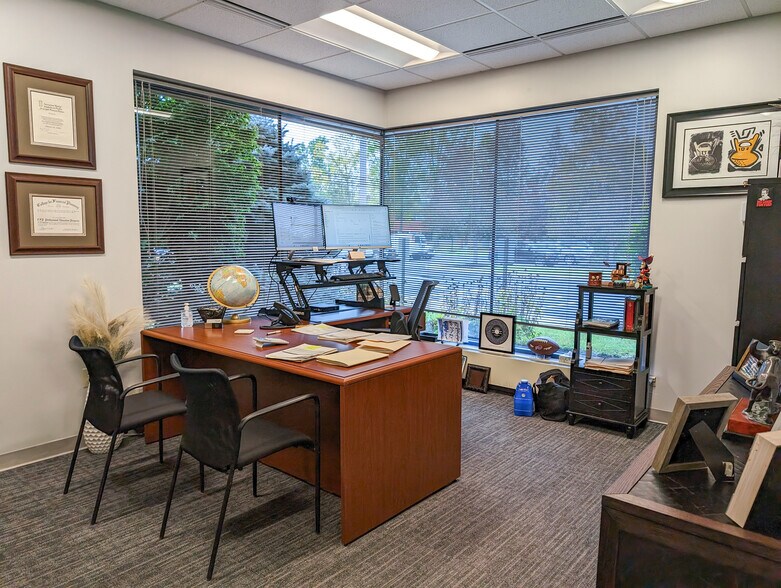 More Photos Of 61 John Muir Dr, Buffalo Unknown For Lease