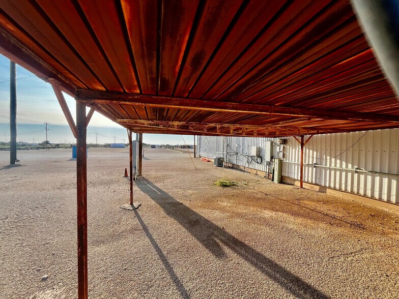 More Photos Of 4168 TX-18, Fort Stockton Office For Sale