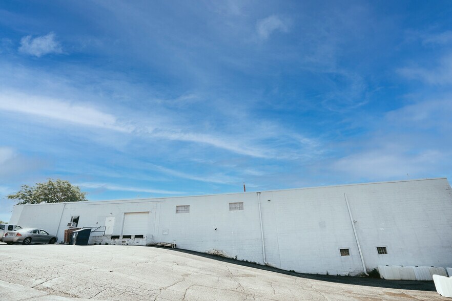 More Photos Of 3260 Gorham Ave, Saint Louis Park Warehouse For Sale