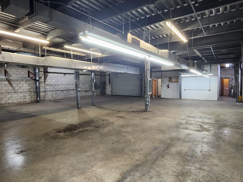 More Photos Of 1920 Colburn St, Honolulu Warehouse For Lease