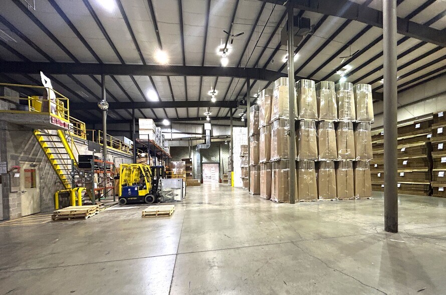 More Photos Of 202-206 Regas Rd, Madison Warehouse For Sale