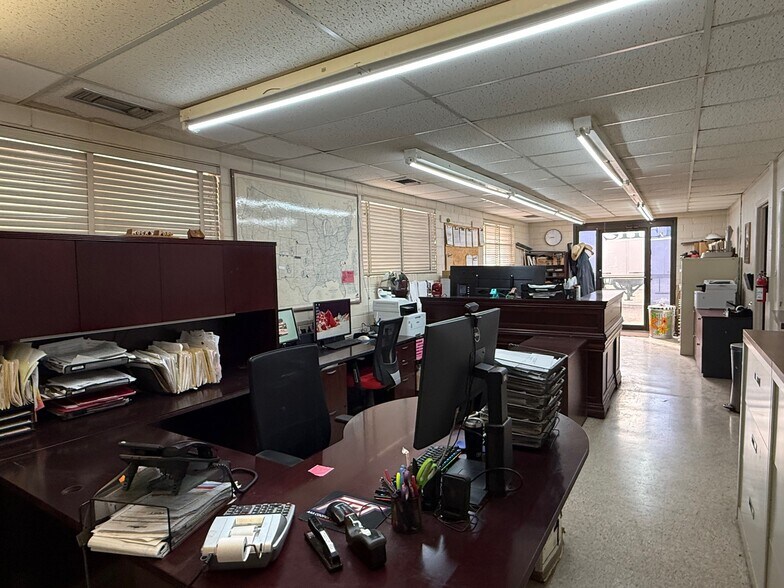 More Photos Of 3411 W Industrial Ave, Midland Distribution For Sale