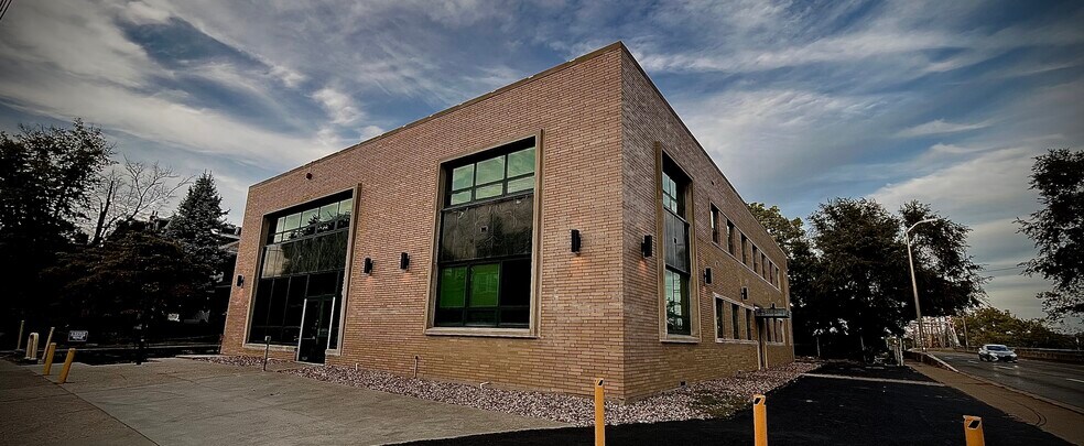 More Photos Of 320 Garrard St, Covington Loft Creative Space For Sale