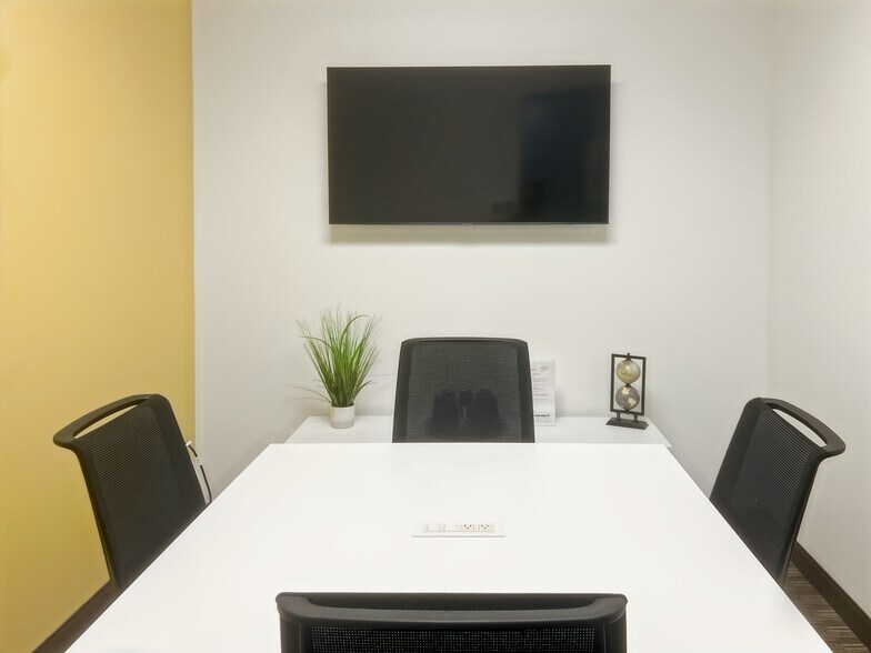 More Photos Of 2009 Mackenzie Way, Cranberry Township Coworking Space