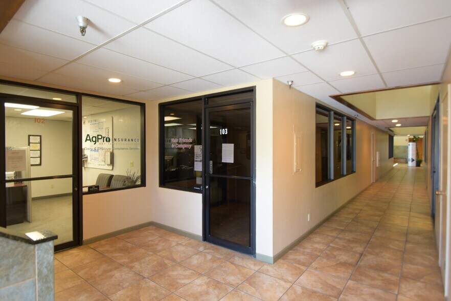 More Photos Of 425 W 7th St, Hanford Office For Sale