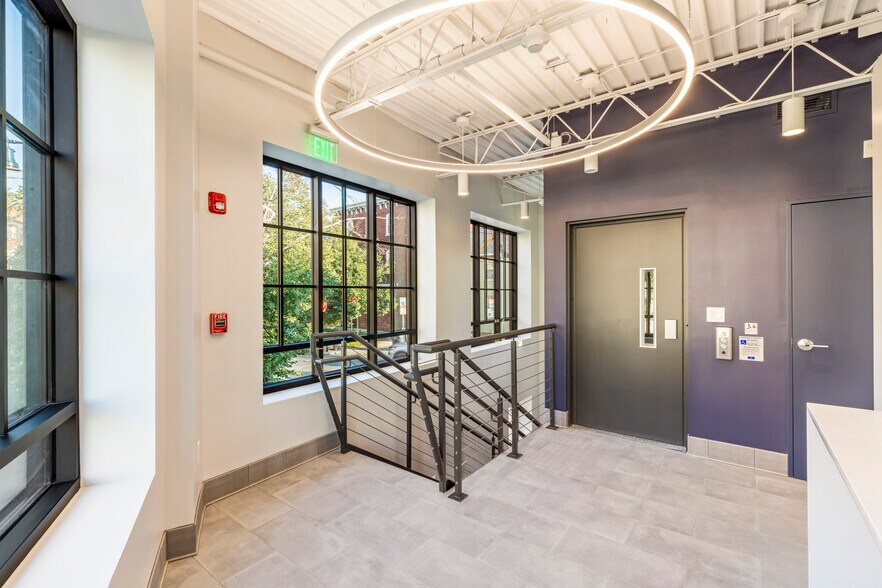 More Photos Of 15-17 Winter St, Cambridge Office For Lease