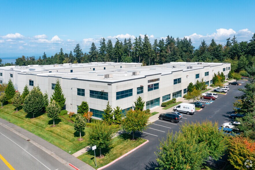 More Photos Of 5901 23rd Dr W, Everett Distribution For Lease