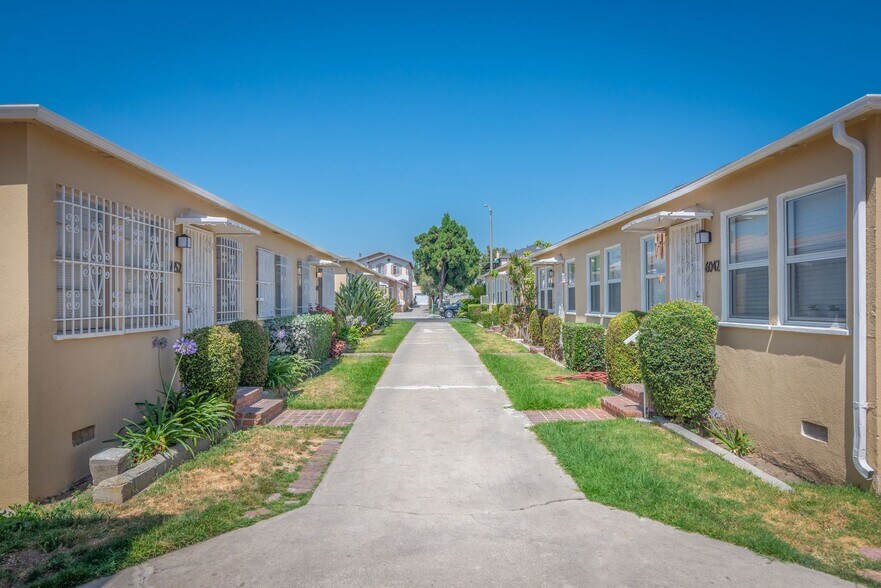 More Photos Of 6036 10th Ave, Los Angeles Apartments For Sale