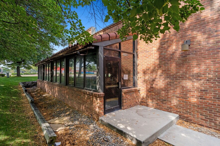 More Photos Of 4306 S College Ave, Fort Collins Restaurant For Sale