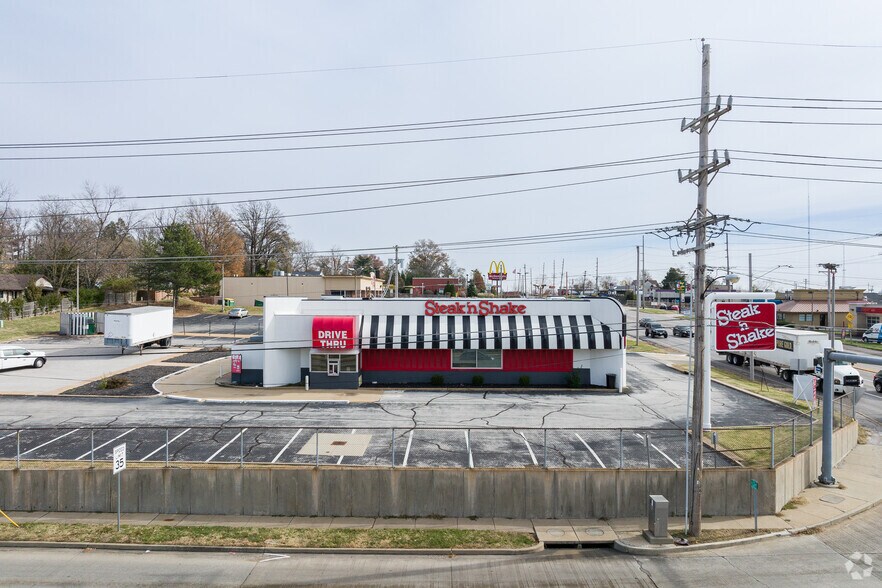 More Photos Of 10459 Page Ave, Saint Louis Bank For Sale