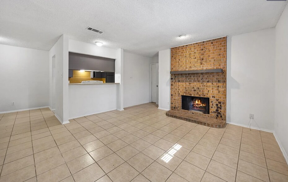 More Photos Of 6198 Vega Dr, Fort Worth Apartments For Sale