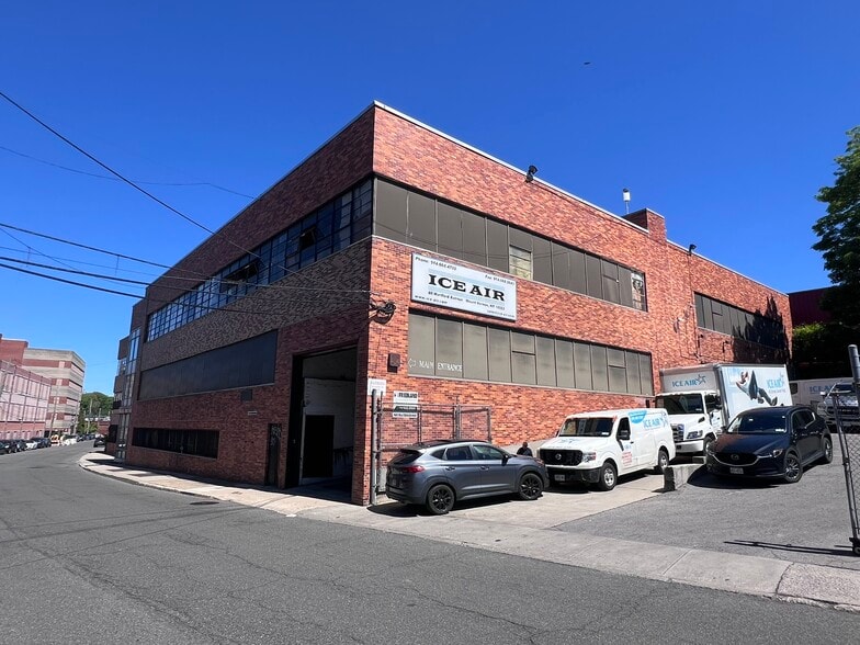 Primary Photo Of 80 Hartford Ave, Mount Vernon Warehouse For Sale