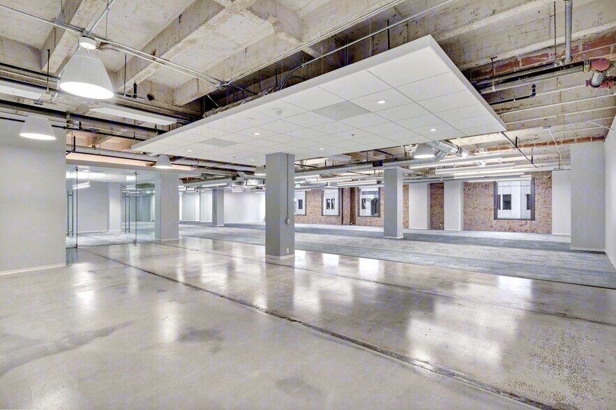 More Photos Of 818 W 7th St, Los Angeles Office For Lease